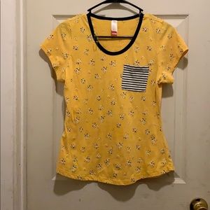 Cute yellow floral t shirt with shirt pocket